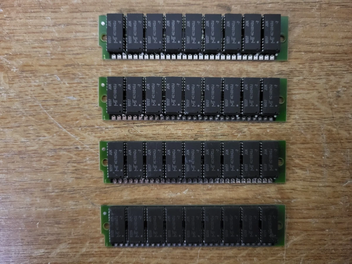4 Mo Simm 30 Broches Avec Parité 70 Ns 9-Puce Hyundai HYM594000M-70