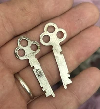 Vintage Corbin Flat Trunk Cabinet Key # AB2