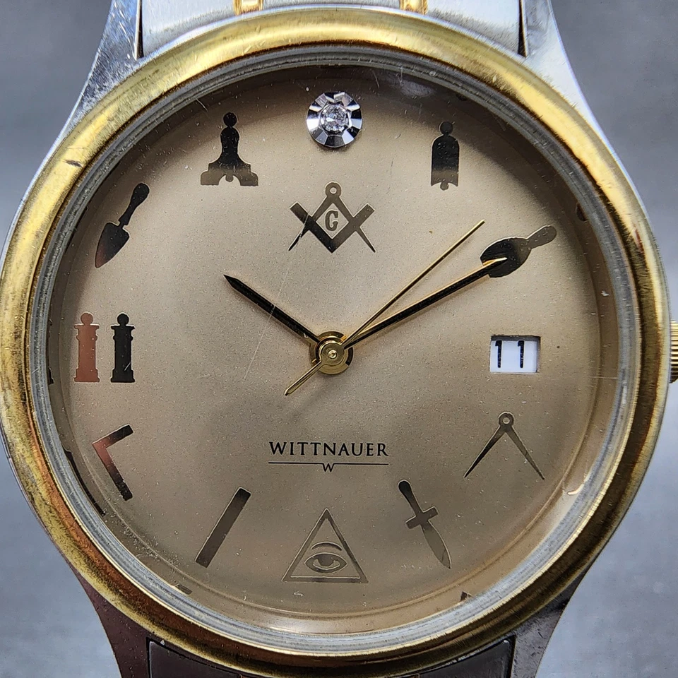 Reloj Masónico Wittnauer Hombre 33mm Esfera Champagne Dos Tonos Fecha Redonda Batería Nueva Foto 2 de 4