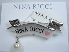 Nina Ricci Rhodium Plated Brooch with Enamel and Pearl - 8104