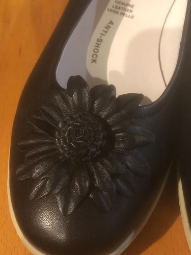 Flexus by Spring Step Women's Black Leather Flats Slip On Floral Detail Shoes 40 - Picture 3 of 7