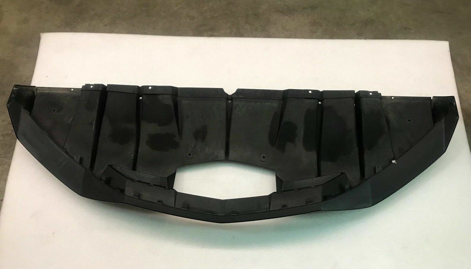 LAMBORGHINI AVENTADOR COUPE ROADSTER REAR BUMPER DIFFUSER SPOILER OEM 470807539B
