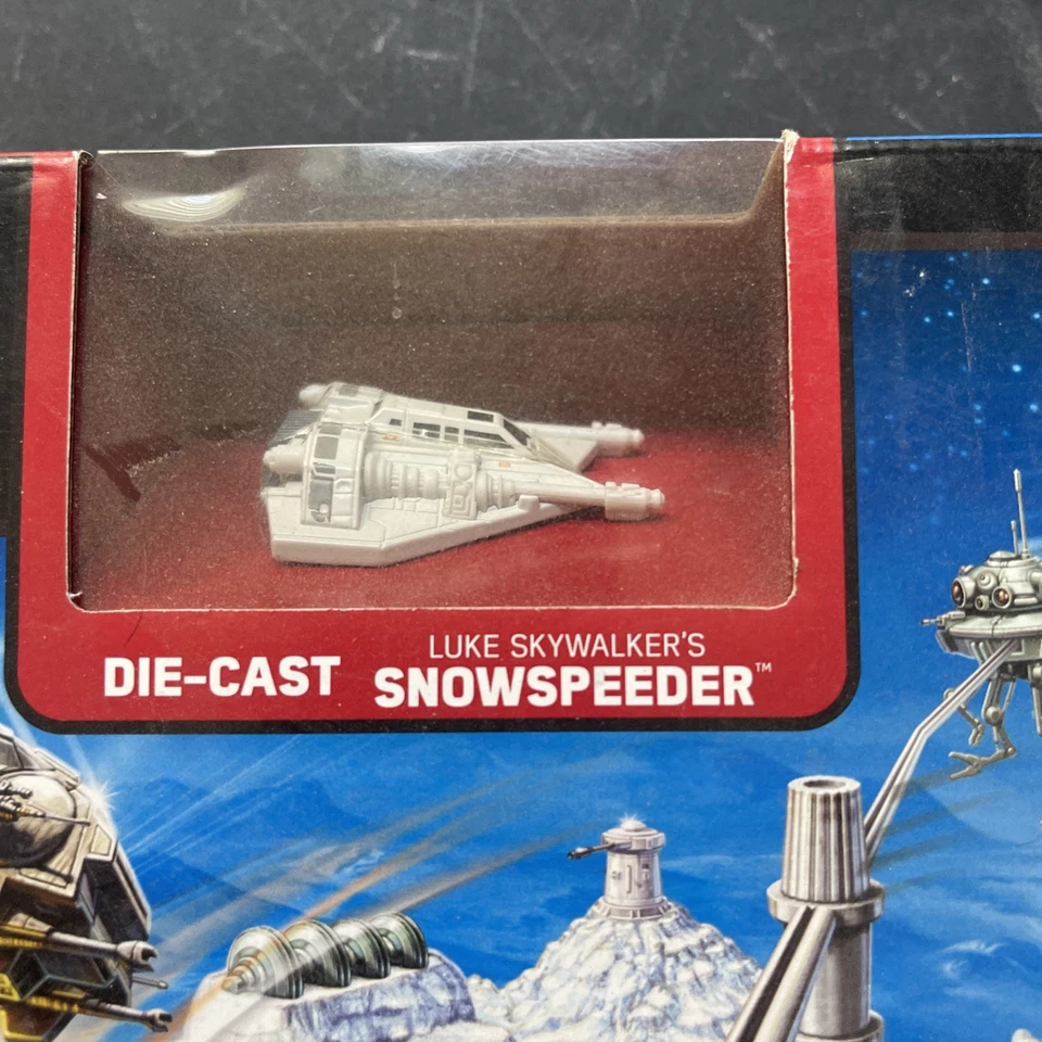 Star Wars Hot Wheels Diecast Hoth Echo Base Battle Set Luke's Snowspeeder - Image 2 of 4