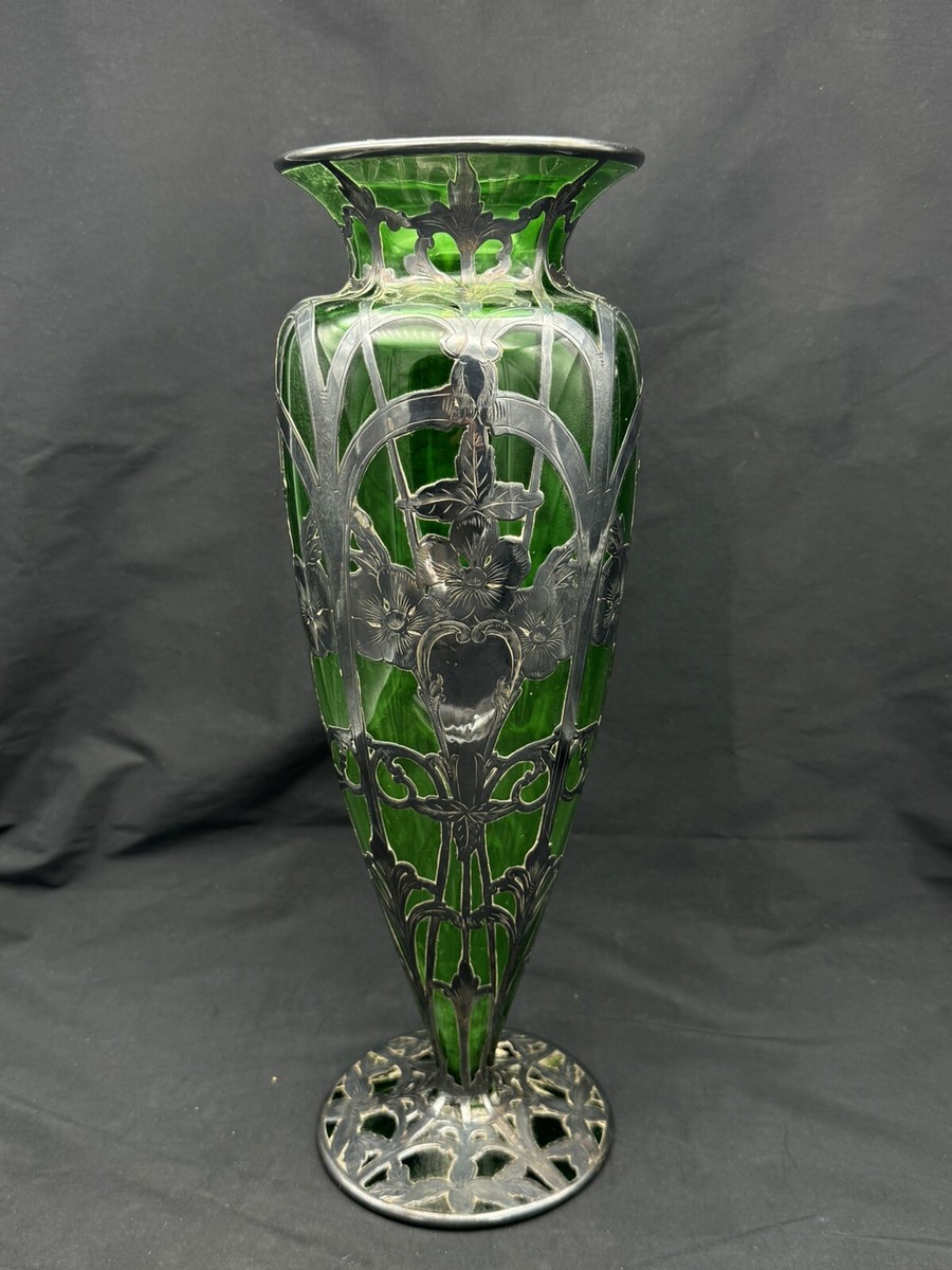 工芸品 Vintage vase from artec Antique Art Nouveau Sterling Silver Over Green Glass Vase
