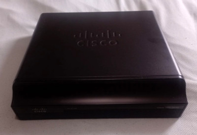 CISCO 1941 Cisco 1900 Series SECURITY ROUTER CCIE CCNP mit Halterungen
