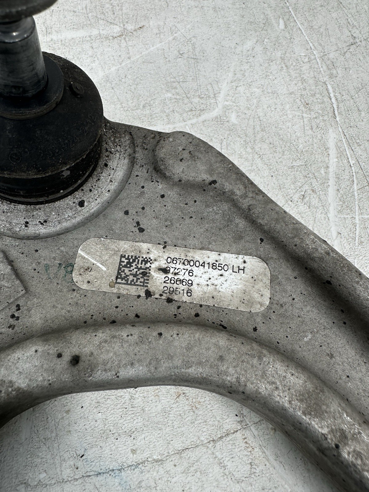 2014 - 2020 MASERATI GHIBLI FRONT LEFT DRIVER SIDE UPPER CONTROL ARM OEM