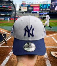 New Era 9FORTY New York Yankees Cap - Gray/Navy Two-Tone Adjustable Hat
