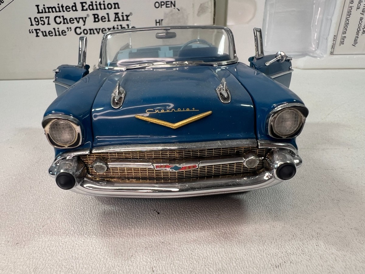 Danbury Mint 1957 Chevrolet Bel Air Fuelie Diecast Car Blue