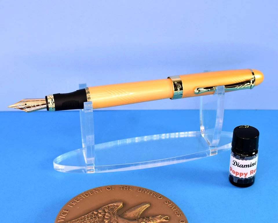 PLUMA ESTILOGRÁFICA JINHAO ELITE X450 ROYAL YELLOW PRESTIGE ~ FINA NUEVA EN CAJA Y TINTA PREMIUM Foto 2 de 2