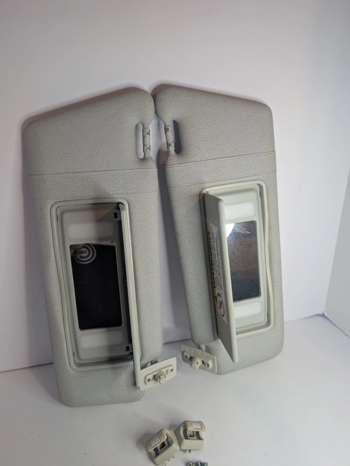 OEM 94–00 Mercedes-Benz C-Class C280 Sun Visors Set Gray Left & Right W/ Mirror - Imagem 3 de 4