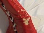 Sugar Shane Mosley Signed Boxing Glove / Glove is slightly damaged see photos  — photo 6