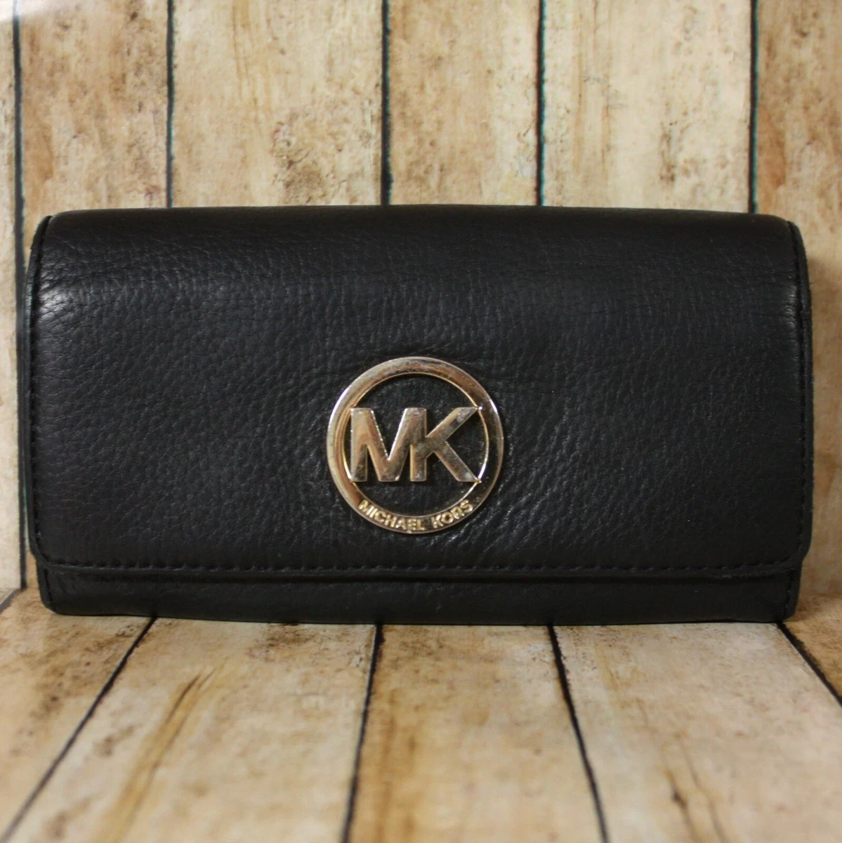 Michael kors top fulton carryall wallet