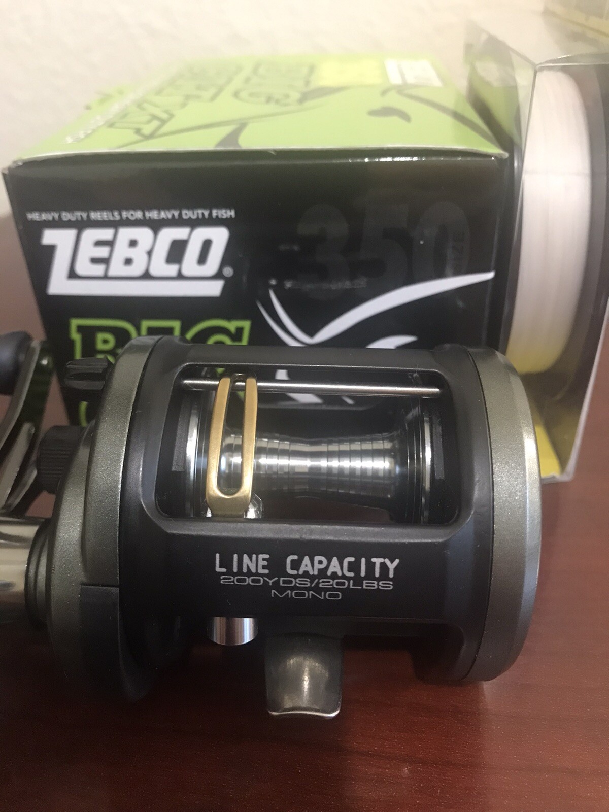 ZEBCO BIG CAT FISH XT CASTING FISHING REEL 3 BB 6.31 + 50 LB BRAIDED