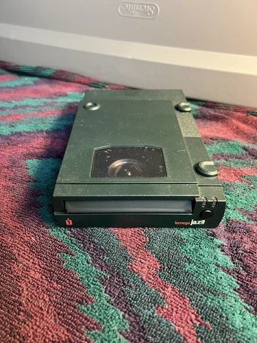 Iomega V1000S External 1GB Jaz SCSI Drive Untested