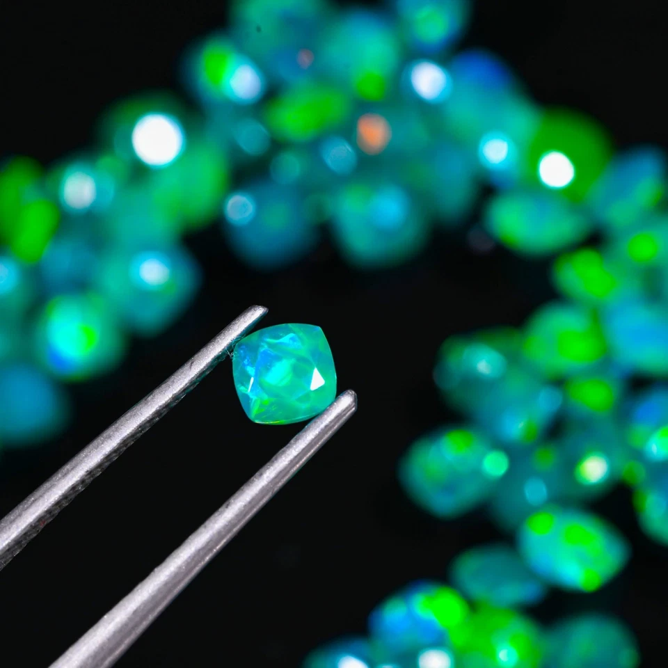 Natural Green Ethiopian Opal 8 CT Faceted Square Lot Loose Gemstone 4X2 MM - Image 2 of 3