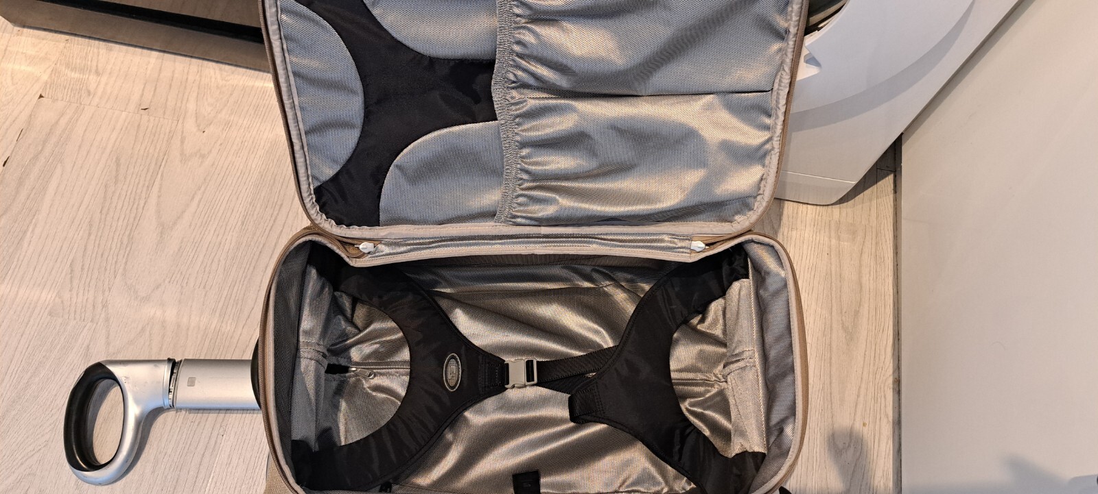 Tumi Continental Expandable 2 Wheeled Carry On Case eBay