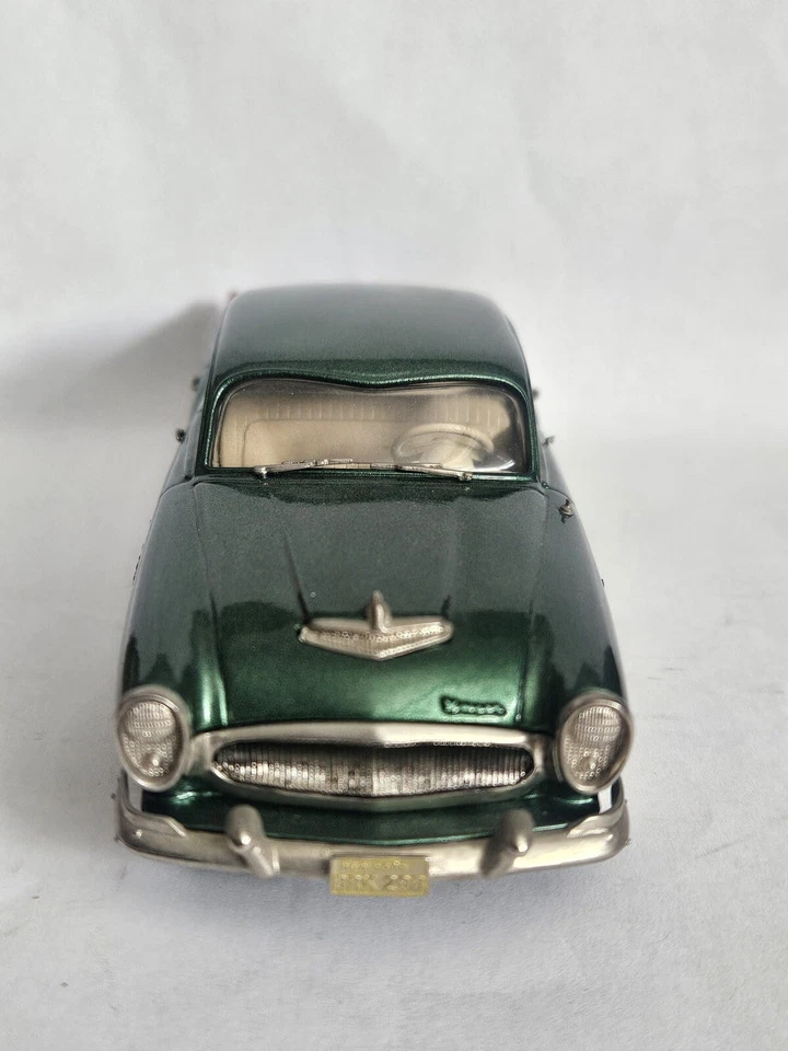 Coche modelo Brooklin escala 1/43 BRK29b-1954 Kaiser Manhattan sedán de 4 puertas - verde Foto 3 de 4