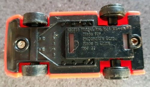 Vintage Hot Wheels car made for McDonald's 1998 Red plastic car - Picture 5 of 6