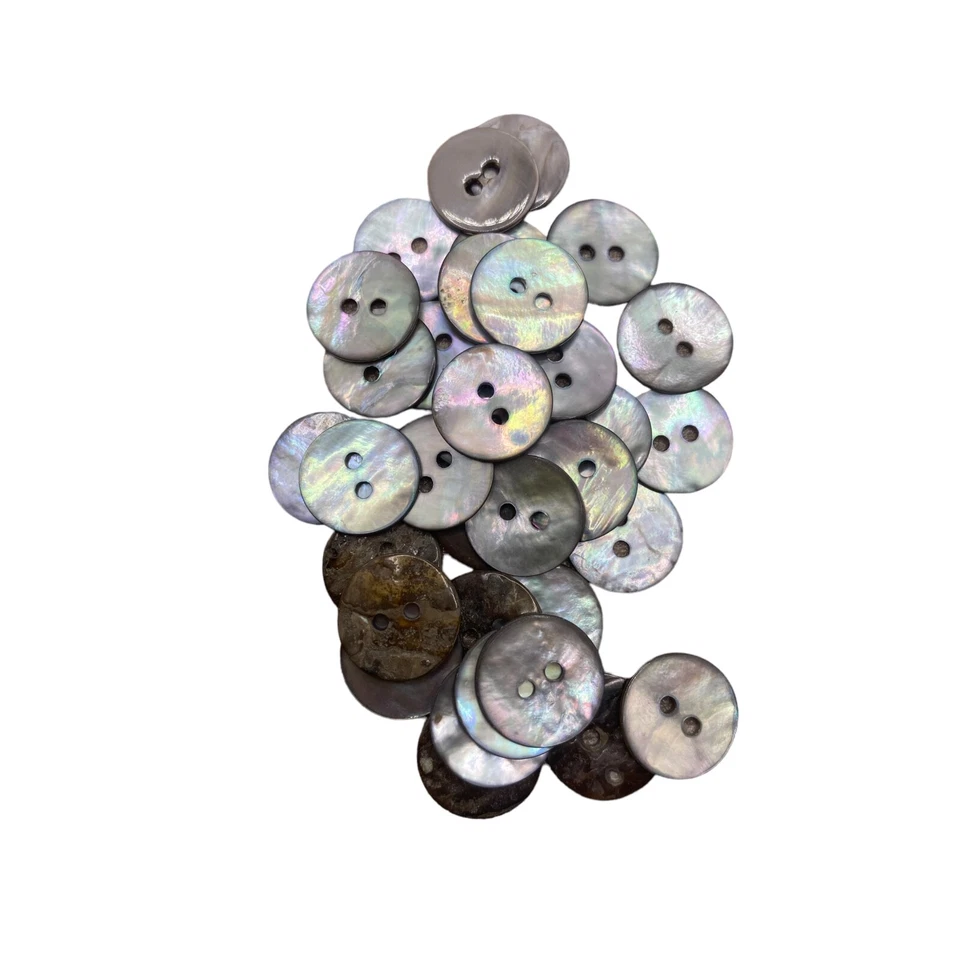 15mm Smokey Gray Shell Buttons Round 2 Hole Knitting Sewing Crafts - Image 2 of 4