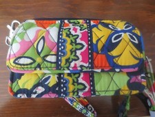 Vera Bradley Rio All in One Crossbody Wallet/Wristlet NWT 13037 195 BE