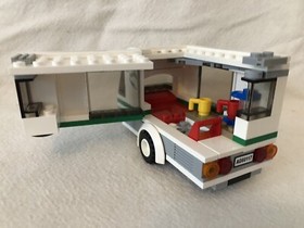 LEGO 60117 - Town: City: Recreation - Van & Caravan - 2016 - 100% Complete