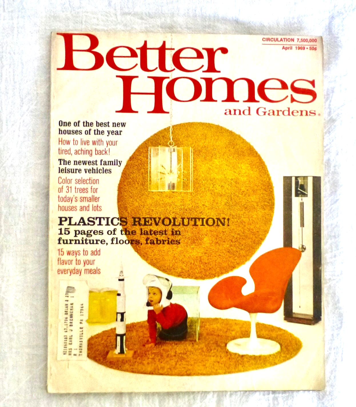 1969 April Better Homes & Gardens - Vintage Collectible Plastic Revolution Issue