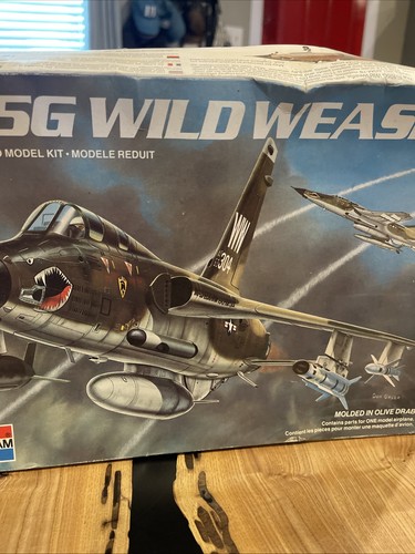 Vintage Monogram F-105G Wild Weasel 1:72 Scale Model Kit Open Box Unassembled - Picture 3 of 11