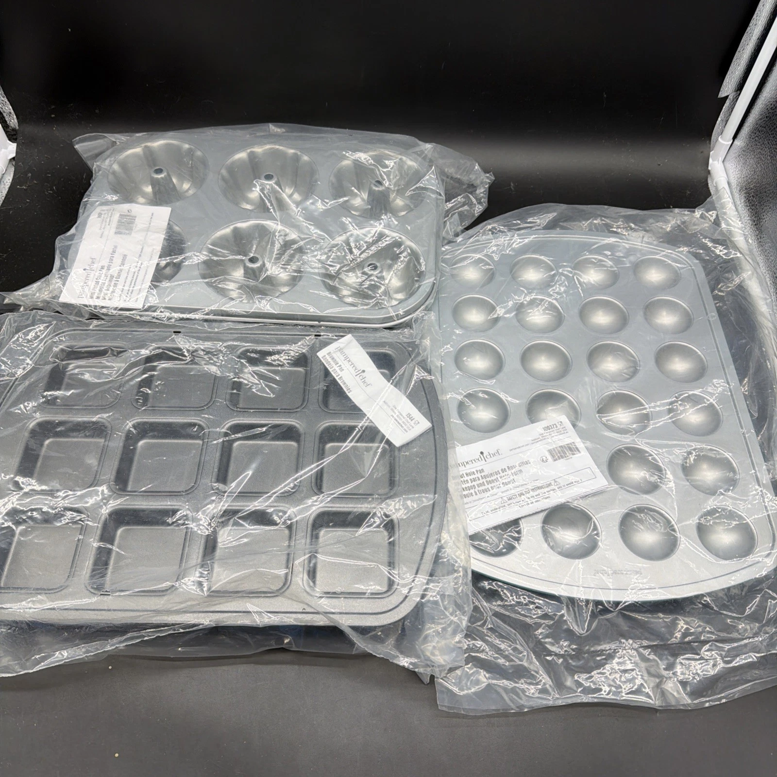 Pampered Chef Mini Fluted Cake Pan 1602 Donut Hole 100373 Brownie Pan 1544 NEW