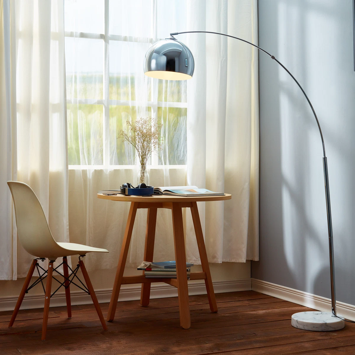 Teamson Home Arquer Arc Floor Lamp With Chrome Shade And White