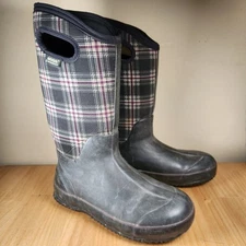 BOGS Women’s Classic High Boot Size 8 Black Plaid Insulated Waterproof Rain Snow