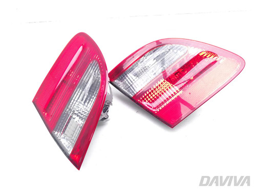 Mercedes-Benz E-Class Hintere innere Heckklappenleuchte Links Rechts 2008 Estate