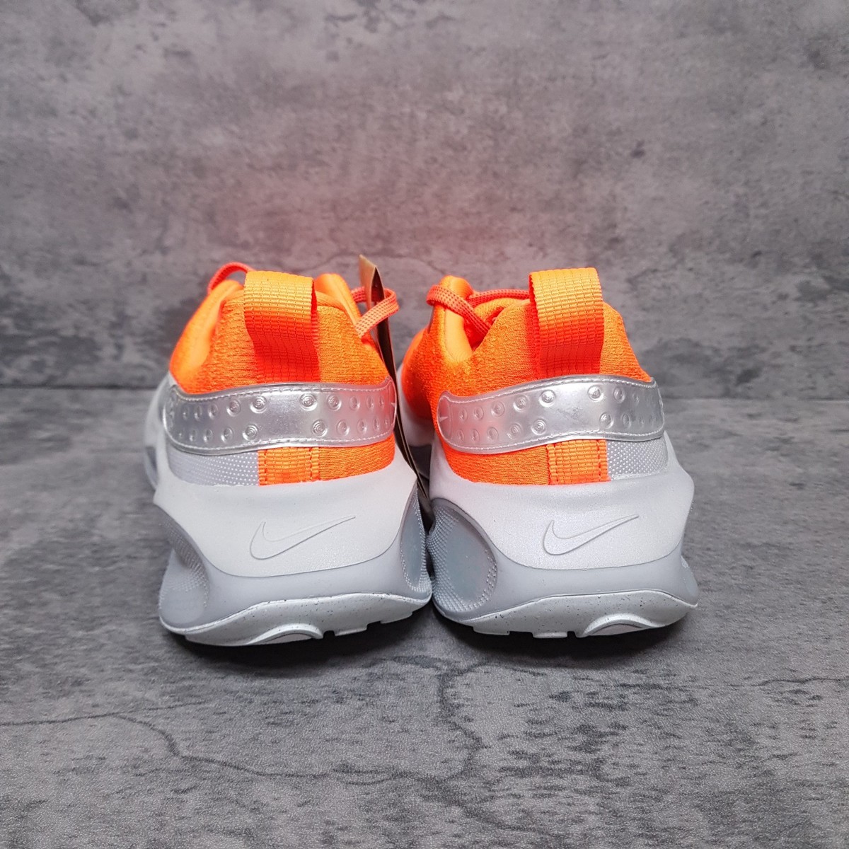 ∞swoosh s-l1200.jpg