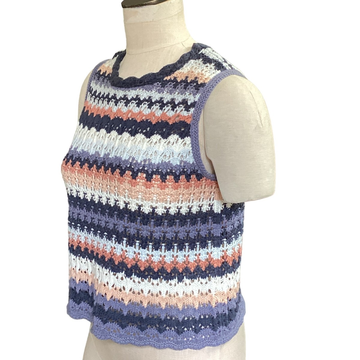 Universal Thread M Cropped Sleeveless Crochet Knit Top
