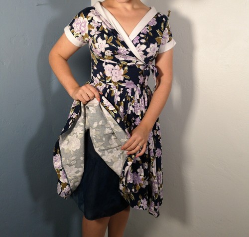 1940s Inspired Vintage Day Swing Dress Navy Blue Purple White and Black Flowers - Picture 7 of 7