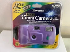 NEW STUDIO 35 35mm Film Camera Built-in Flash, Easy to Use 400 SPEED W/ FILM
