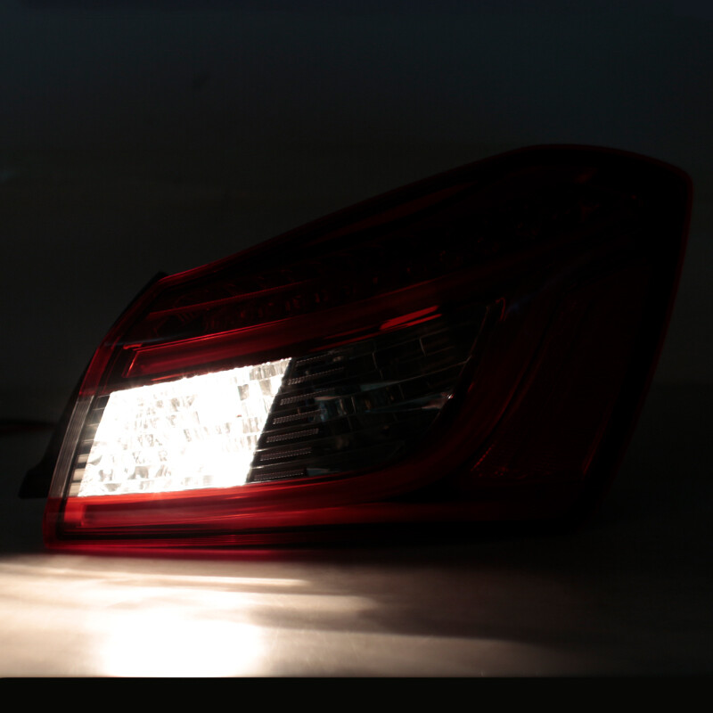 Maserati Ghibli 2014-2020 REAR+LEFT+OUTER Tail light