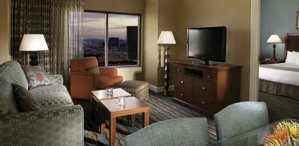 HILTON GRAND VACATION CLUB, ON THE BOULEVARD, 8,000 POINTS, ANNUAL, TIMESHARE - Image 2 of 4