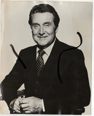 25x20cm Orig. DW-Baryt Archiv Foto  1976  John Steed  alias Patrick McNee