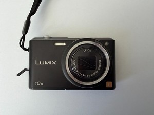 Panasonic LUMIX DMC-SZ3 16.1MP Digital Camera + 4GB Sd Card + Box