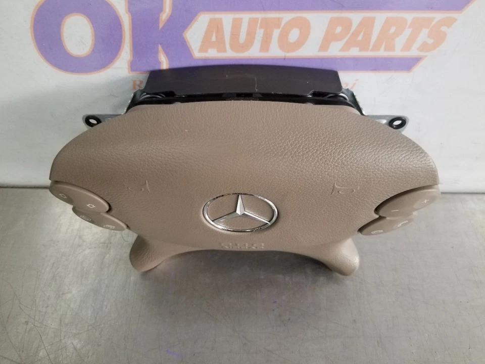 08 2008 MERCEDES-BENZ SL550 STEERING WHEEL SRS PAD LEFT DRIVER - Image 3 of 4