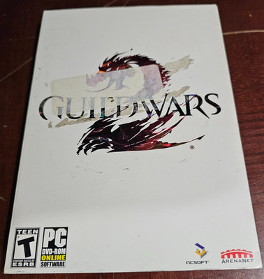 Guild Wars 2 (PC, 2012) 2 Disc With Manual Complete