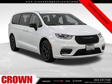 2024 Chrysler Pacifica Select