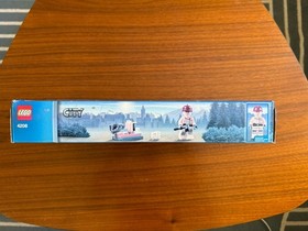 LEGO City 4208 4x4 Fire Truck   New Sealed Box Retired set from 2012