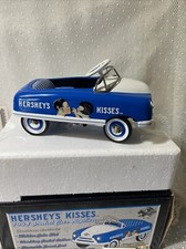 1996 Crown Premiums Vees Collection Hershey's Kisses 1948 Pedal Car Bank Numberd