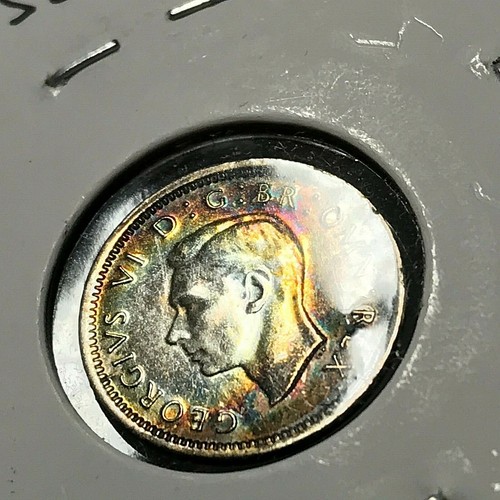 1942 GREAT BRITAIN SILVER 3 PENCE BRILLIANT UNCIRCULATED GEM COLORFUL TONING - Picture 3 of 4