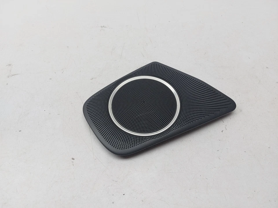 AUDI A4 B8.5 BANG & OLUFSEN SPEAKER COVER REAR RIGHT DRIVER SIDE 2013 - Image 2 of 4