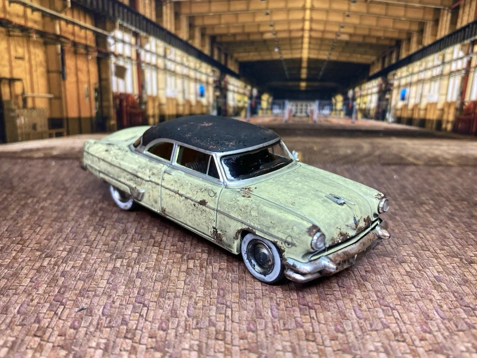 1954 Lincoln Capri выветренный сарай найти ржавый 1/64 литой заказ сарая найти - Изображение 2 из 4