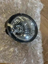 NI2593111 New Fog Lamp Front Passenger Side V