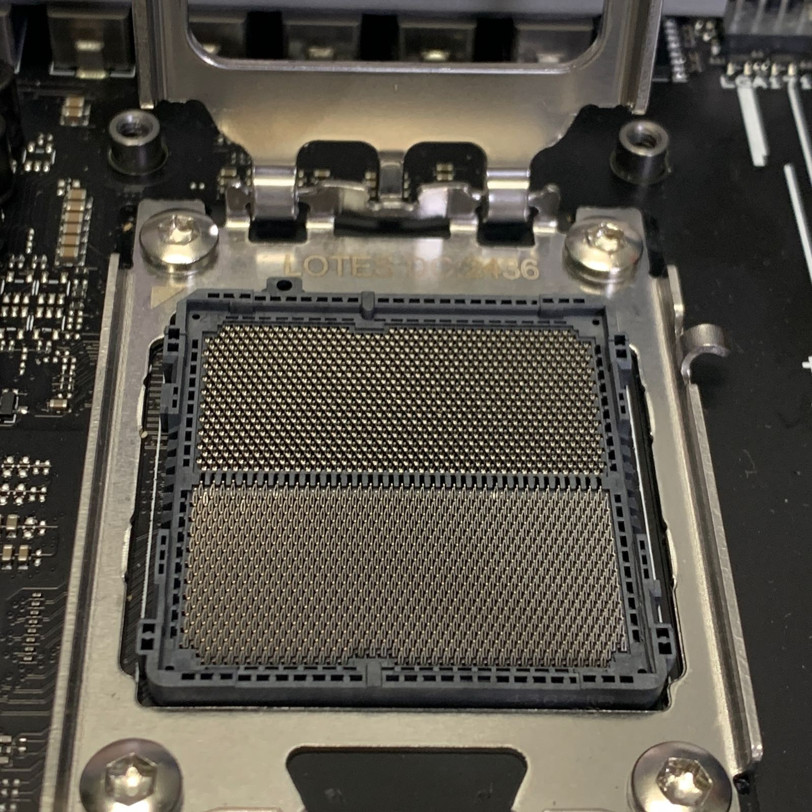 ASUS ROG Strix B650-A Gaming WIFI AMD AM5 DDR5 WiFi 6E ATX Motherboard - READ