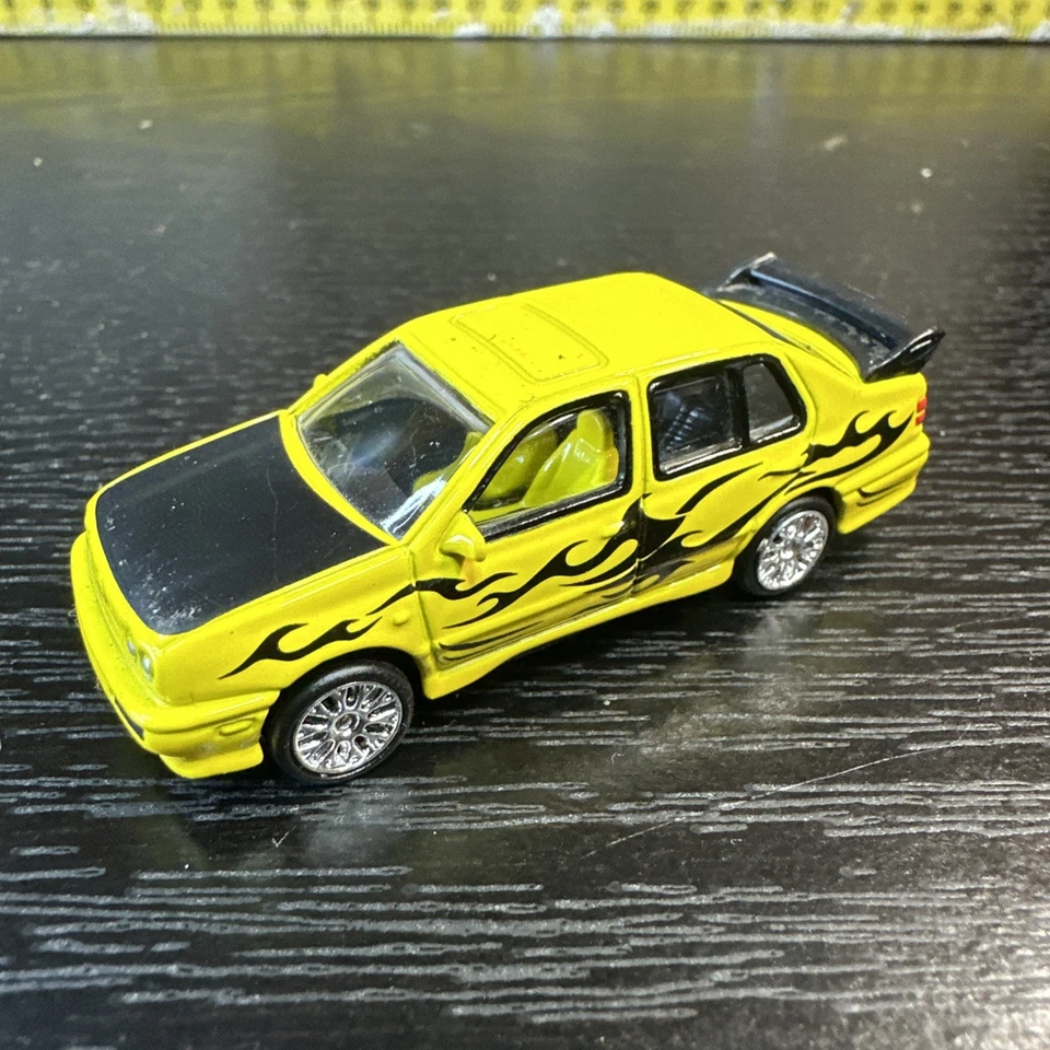 2003 FAST and THE FURIOUS 1995 大众捷达 III 系列 4 - 1: 64 赛车冠军 — 第 3/4 张图片